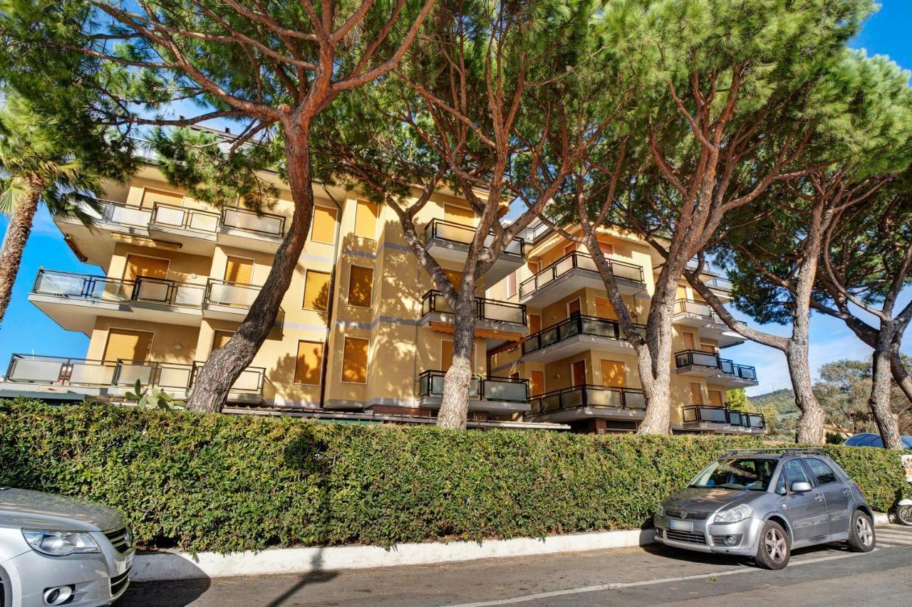 Apartament Casa Laura Elena San Bartolomeo Al Mare Zewnętrze zdjęcie